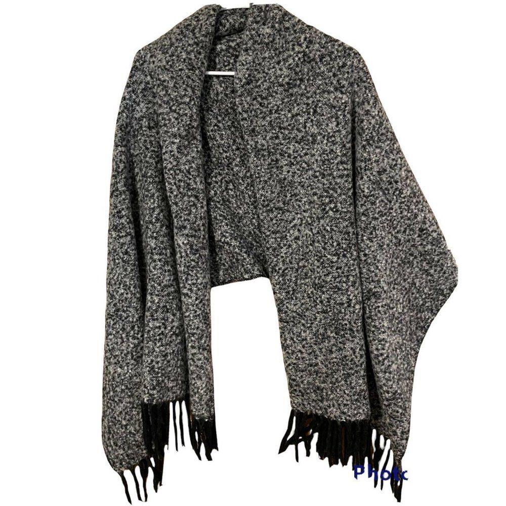 Fraas fringe scarf rectangle 29x78” warm soft